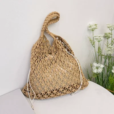Lightweight Woven Handbag